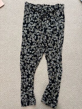 Joe B Black Pants with White and Yellow Daisy Print